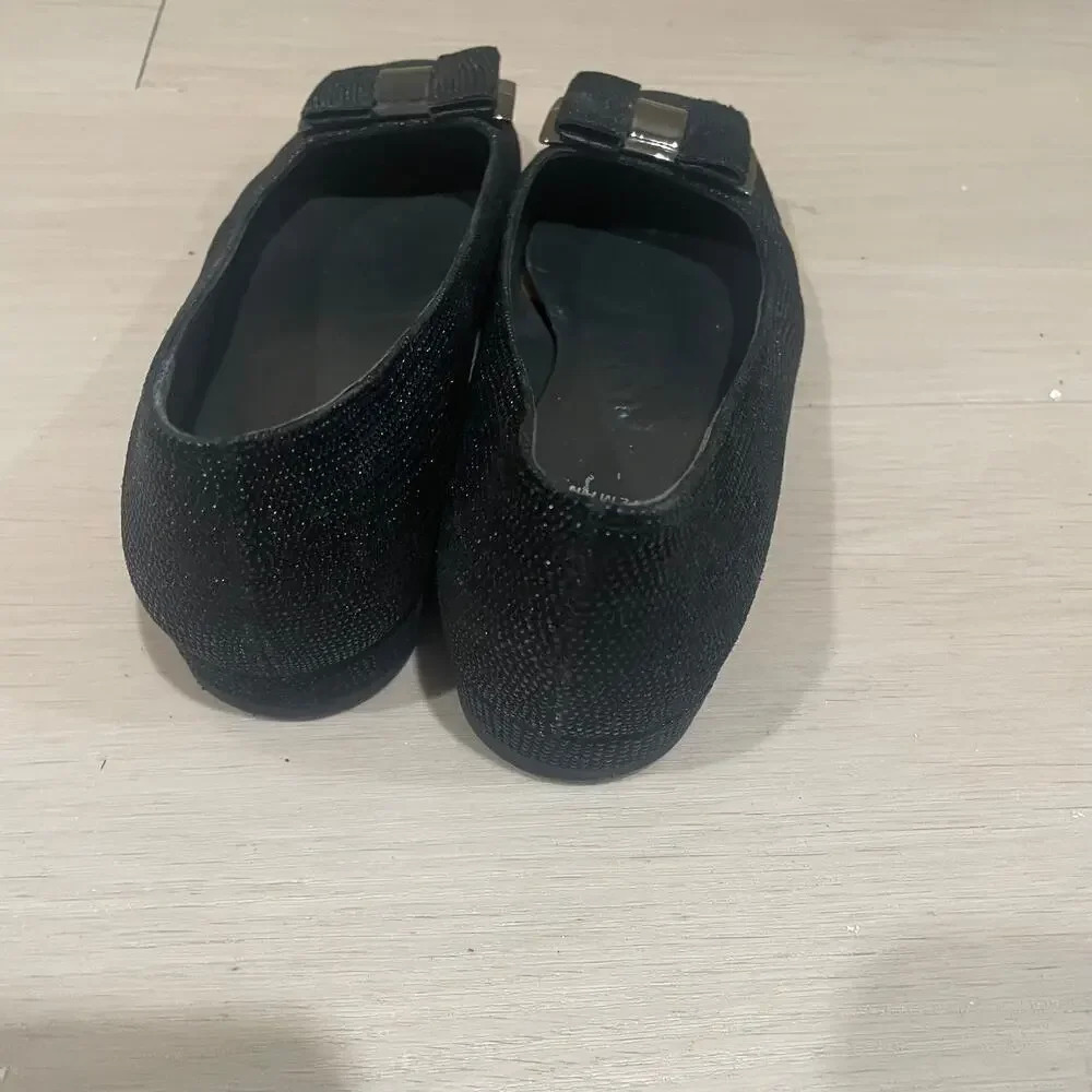 Stuart weitzman textured bow shoe